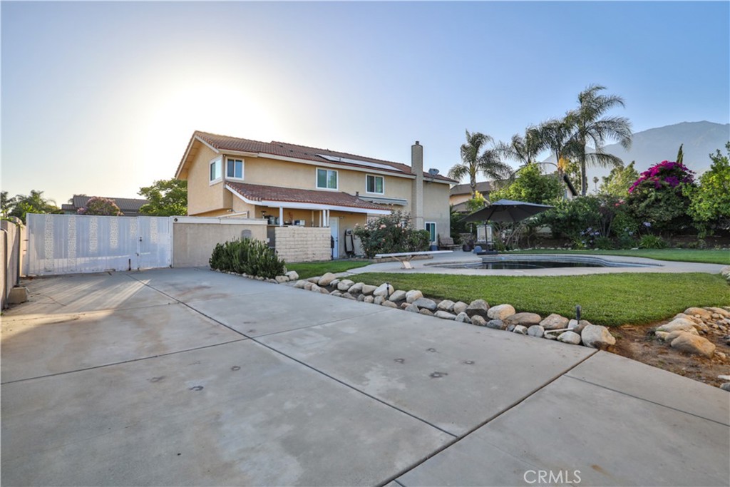 6073 Cameo Street