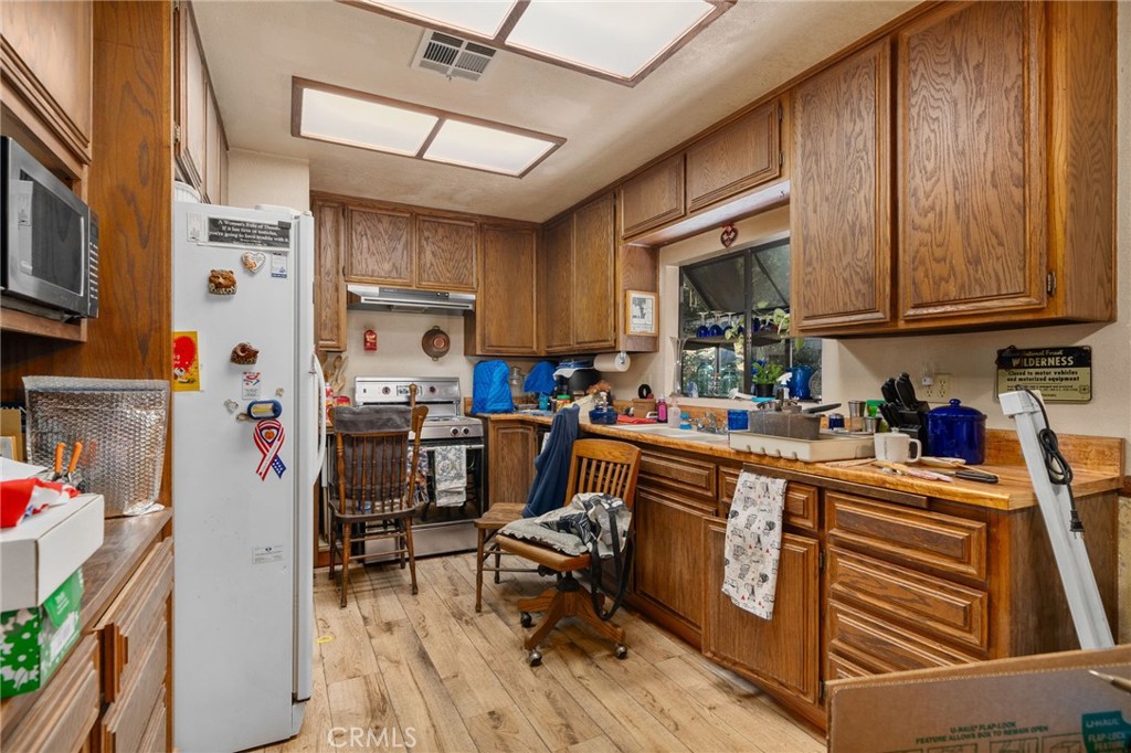 501 S Mountain Avenue