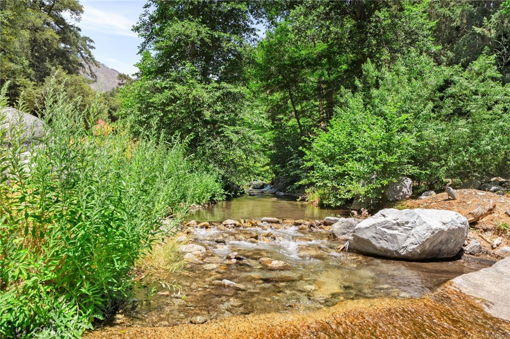 501 S Mountain Avenue