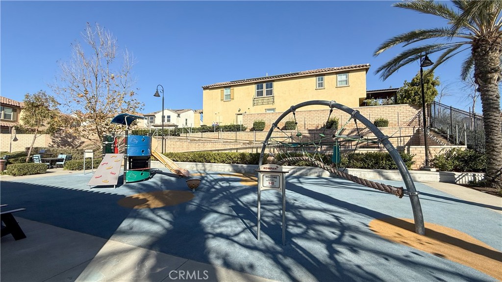 839 Cranberry Way