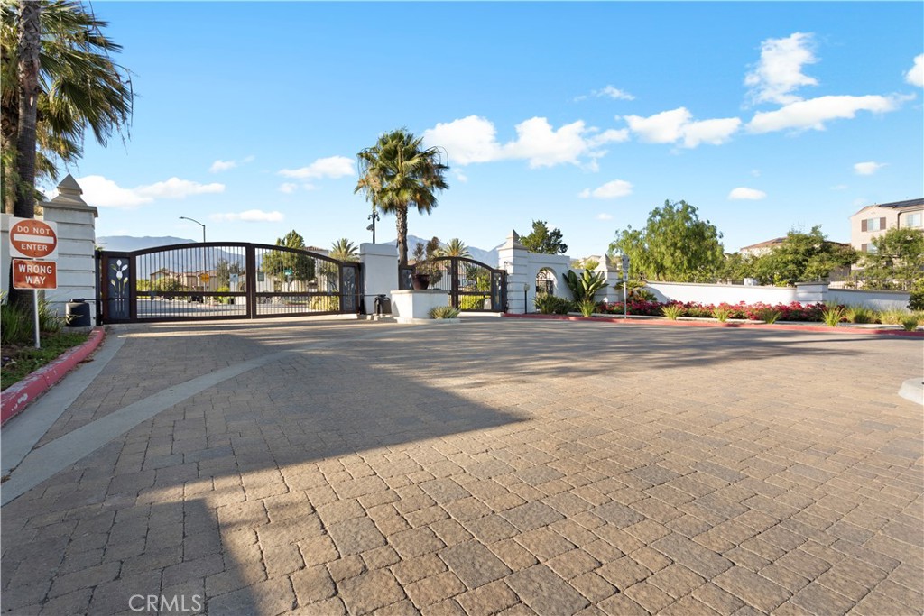 839 Cranberry Way