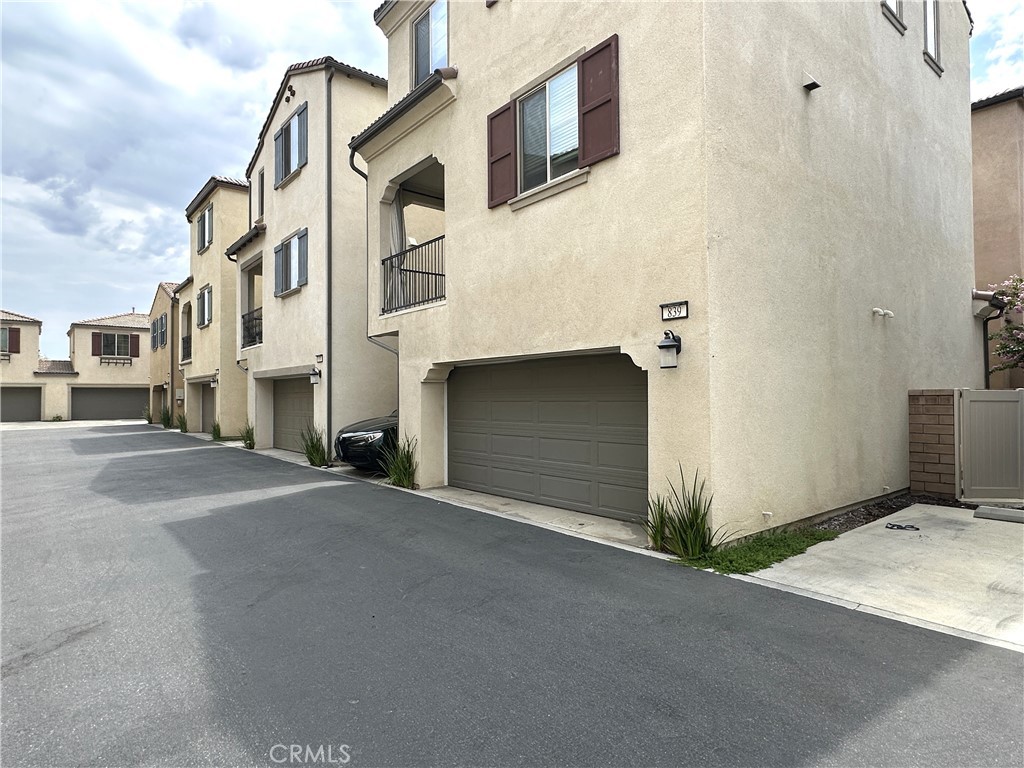 839 Cranberry Way