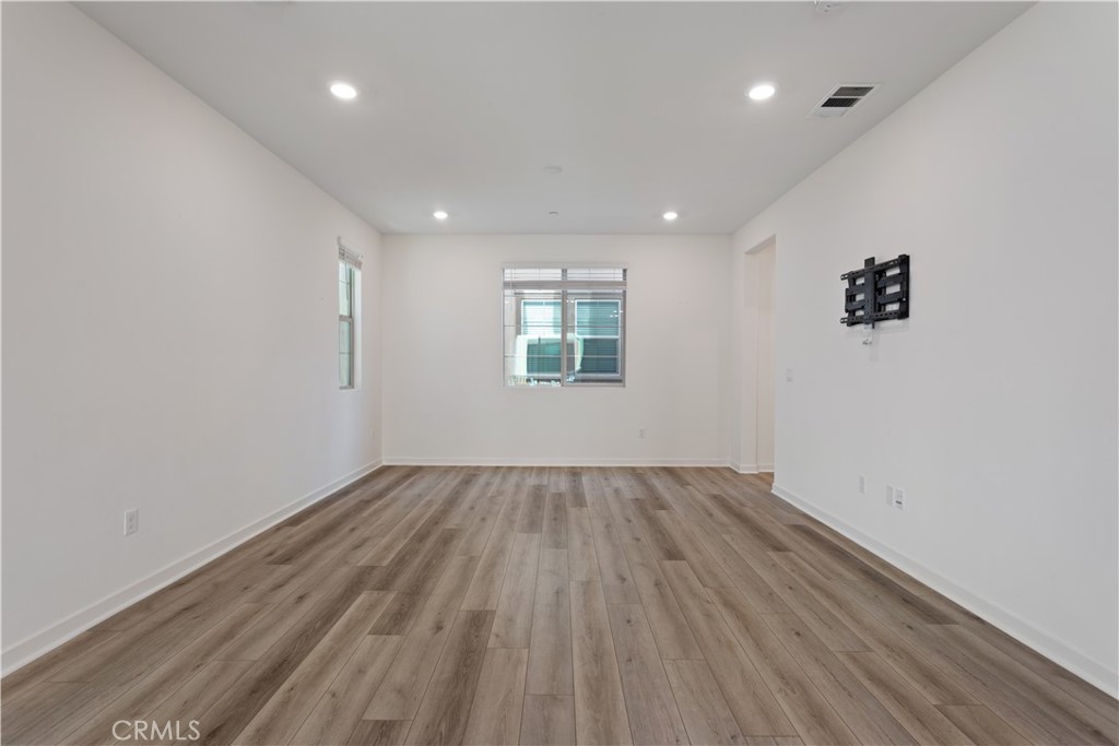 839 Cranberry Way