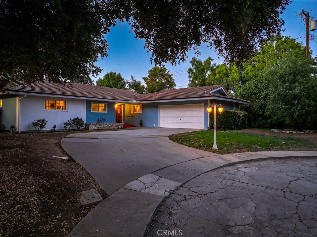 4026 Williams Avenue