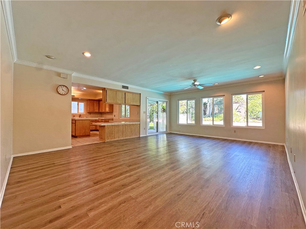 1562 Whittier Avenue