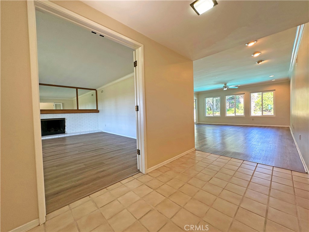 1562 Whittier Avenue