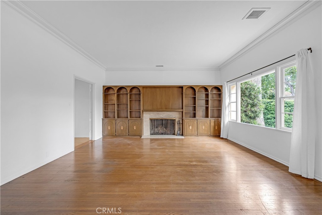 515 W Eleventh Street