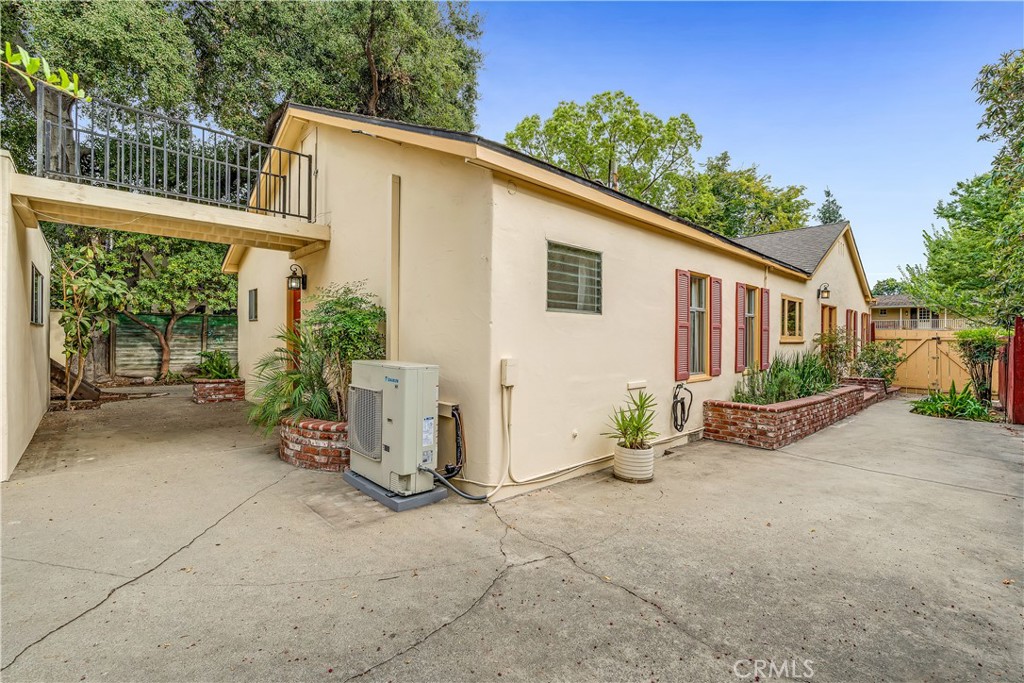 515 W Eleventh Street