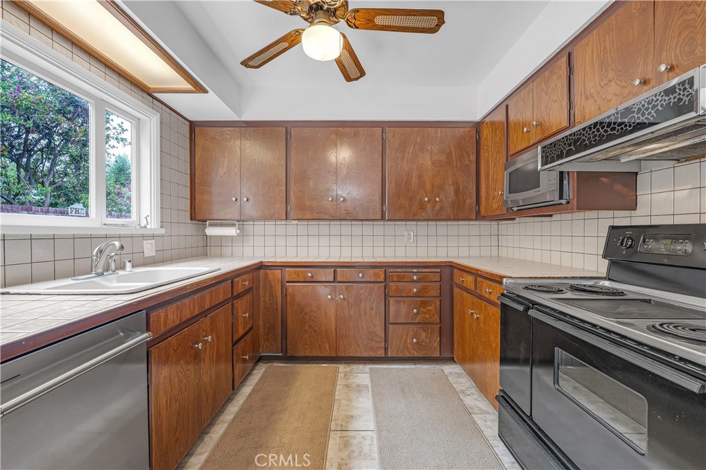 515 W Eleventh Street