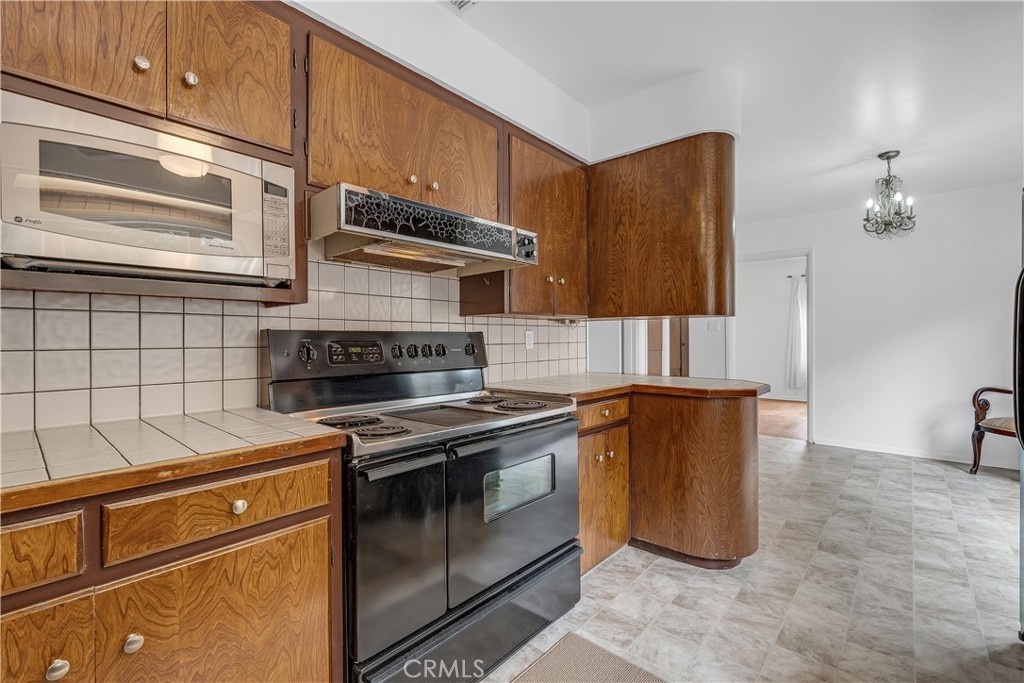 515 W Eleventh Street