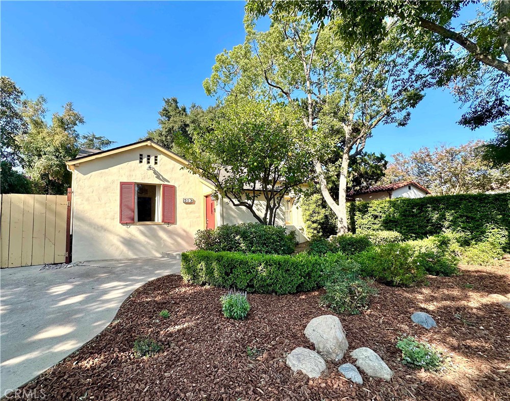 515 W Eleventh Street
