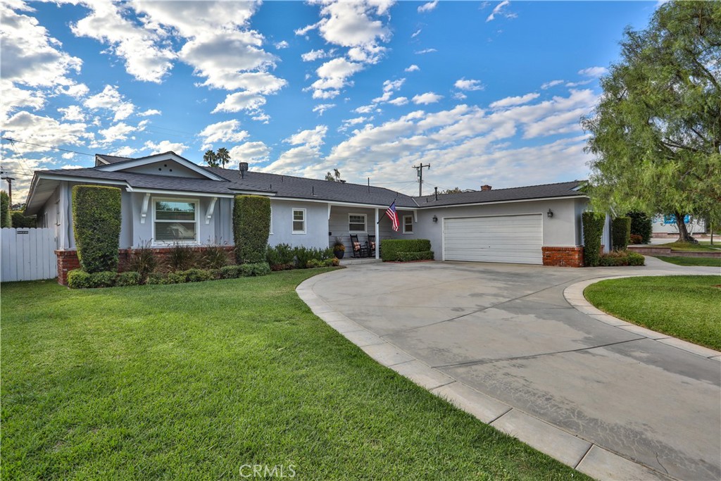 1585 Mural Drive