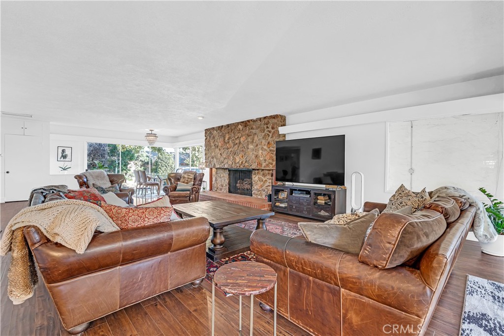 300 E Baseline Road