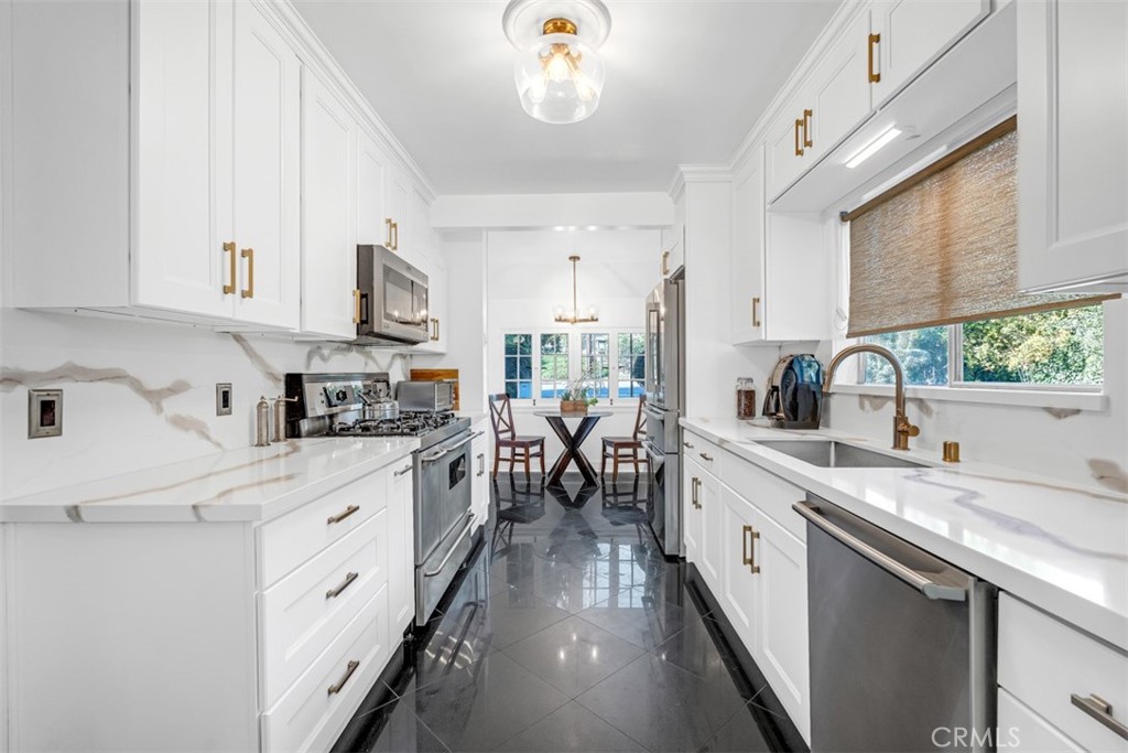 300 E Baseline Road