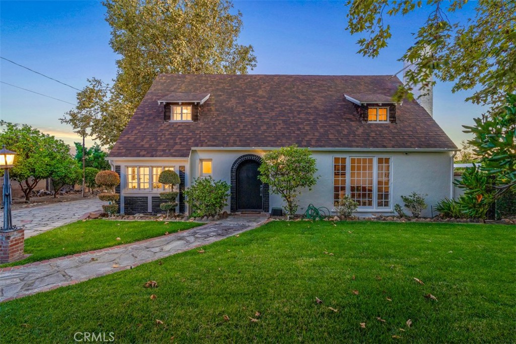 300 E Baseline Road