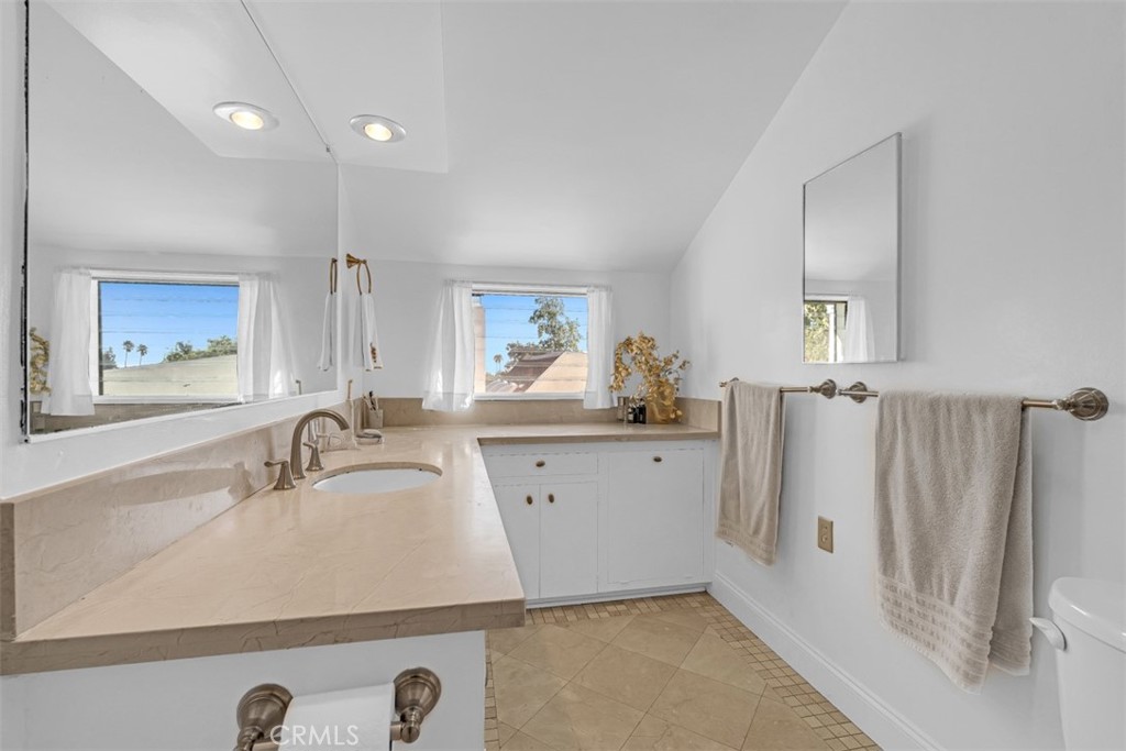 300 E Baseline Road