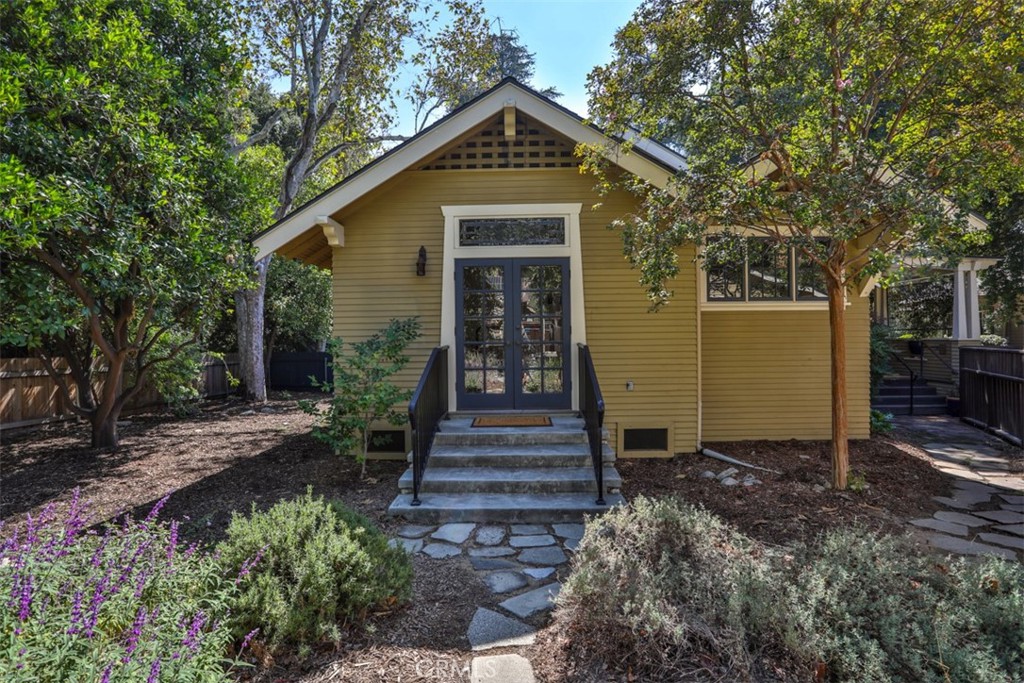 357 W 10th