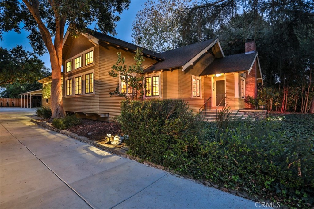 357 W 10th