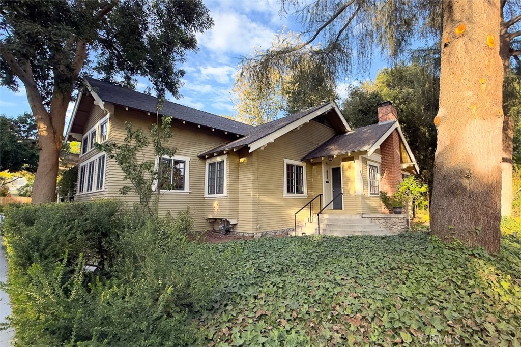 357 W 10th