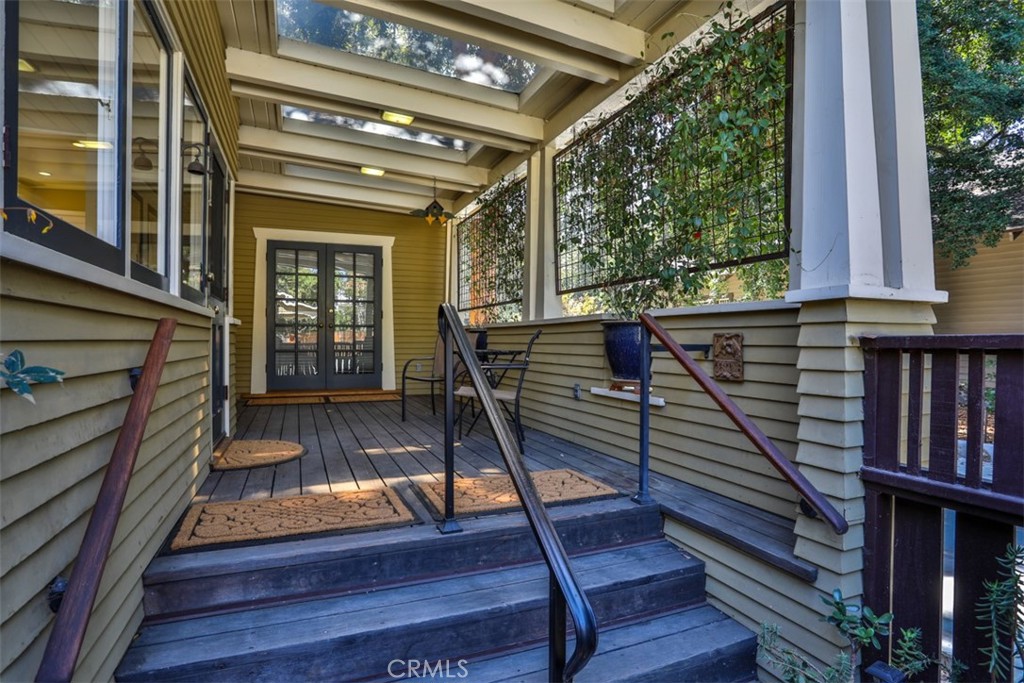 357 W 10th