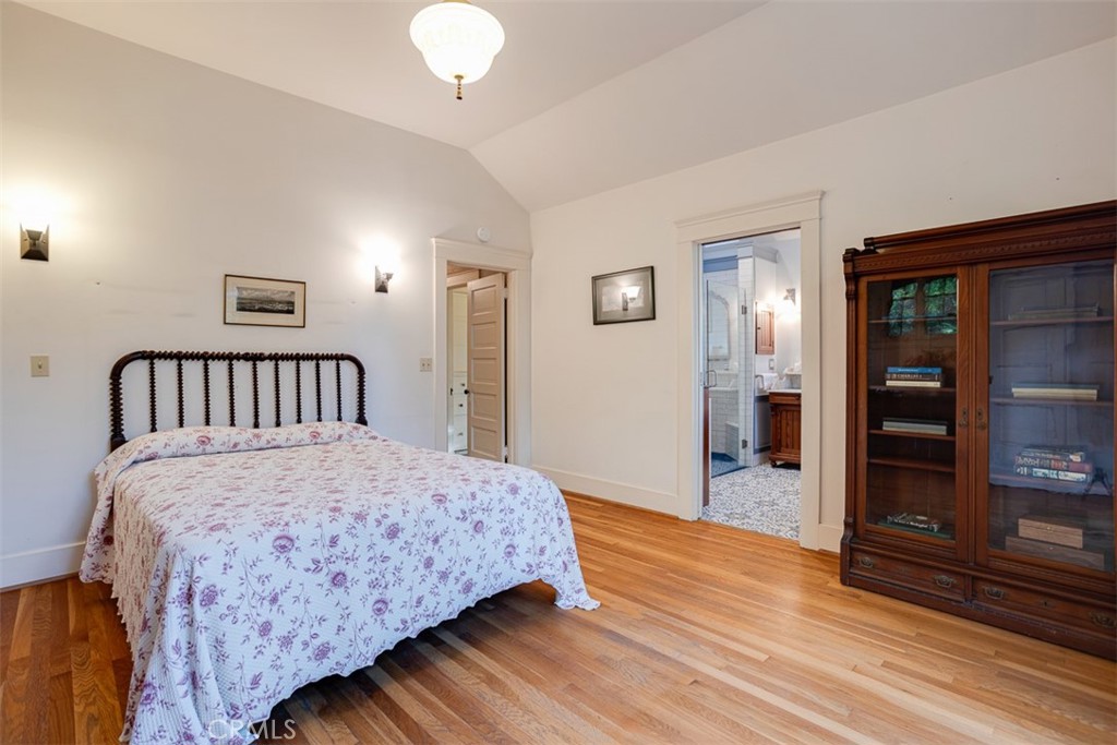 357 W 10th