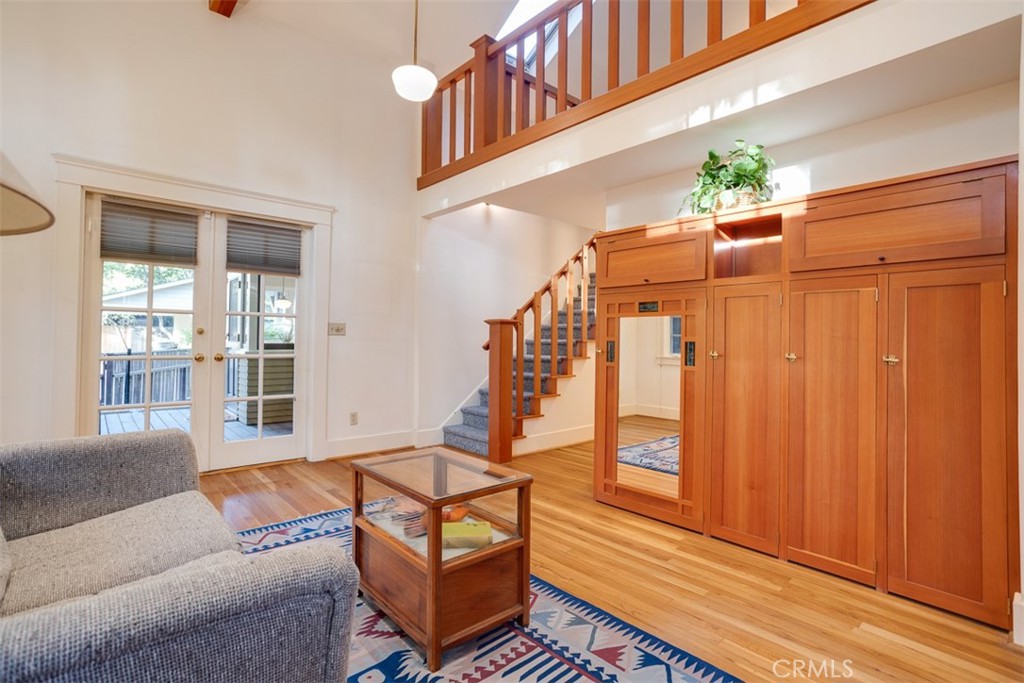 357 W 10th