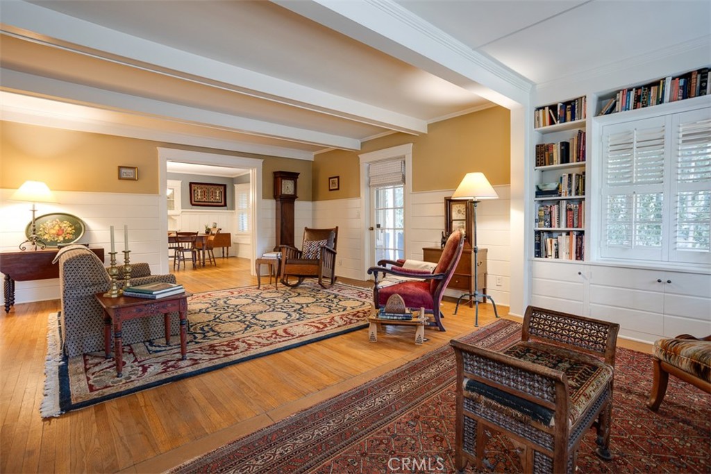 357 W 10th