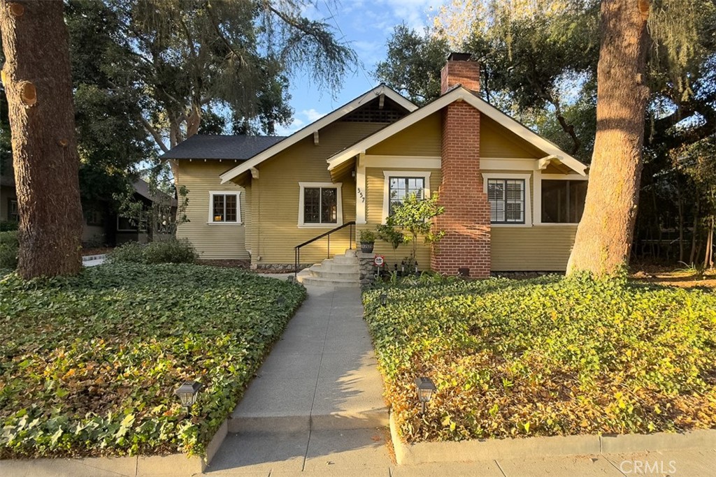 357 W 10th
