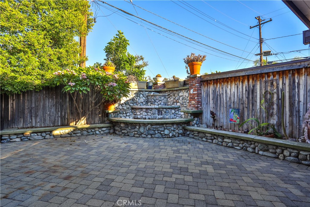 436 Oakdale
