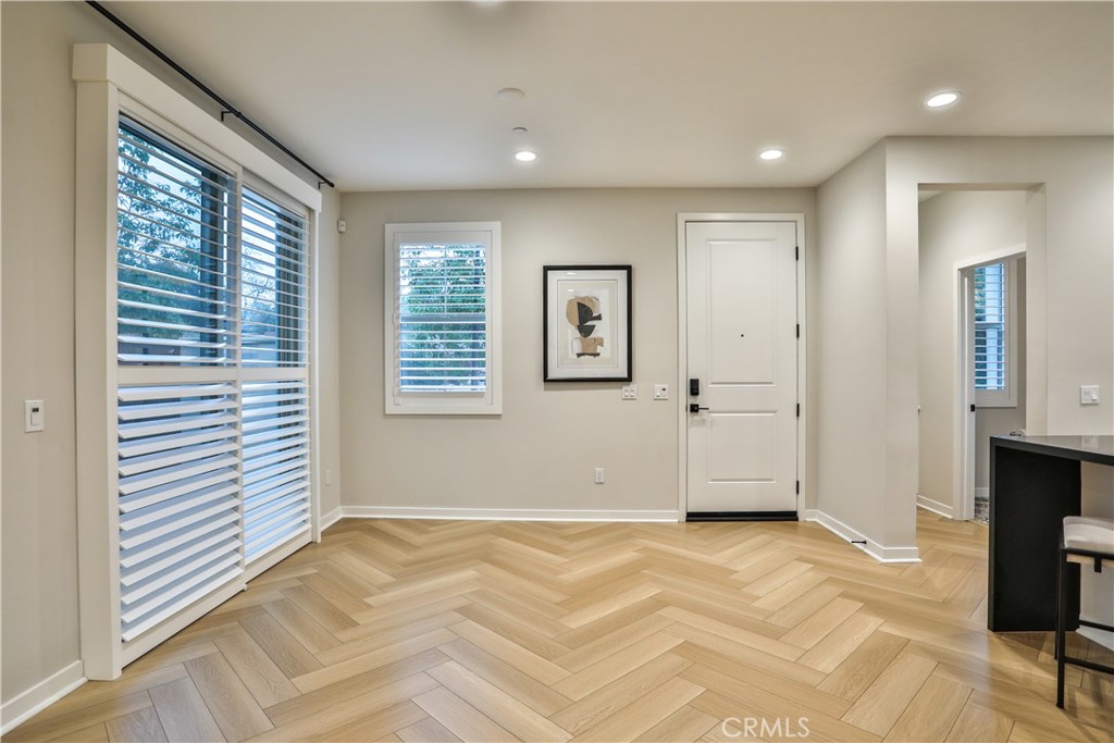 1419 N Indian Hill Boulevard