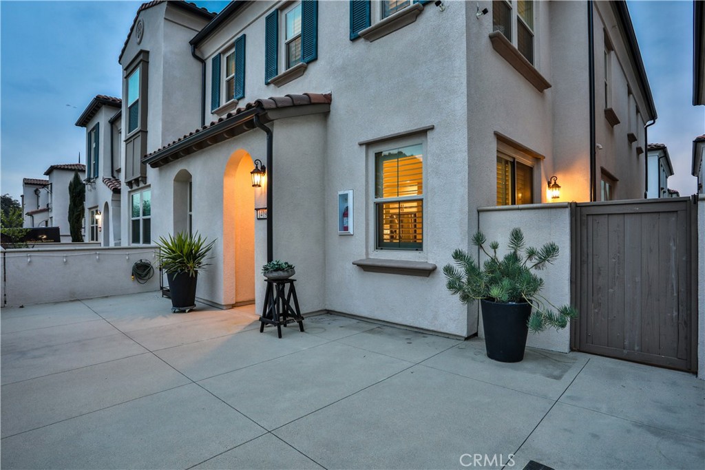 1419 N Indian Hill Boulevard