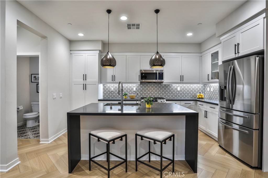 1419 N Indian Hill Boulevard