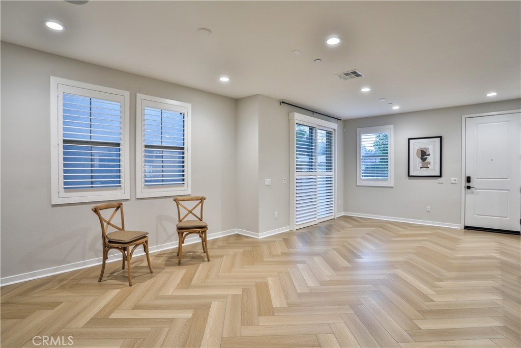 1419 N Indian Hill Boulevard