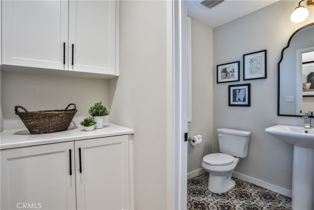 1419 N Indian Hill Boulevard