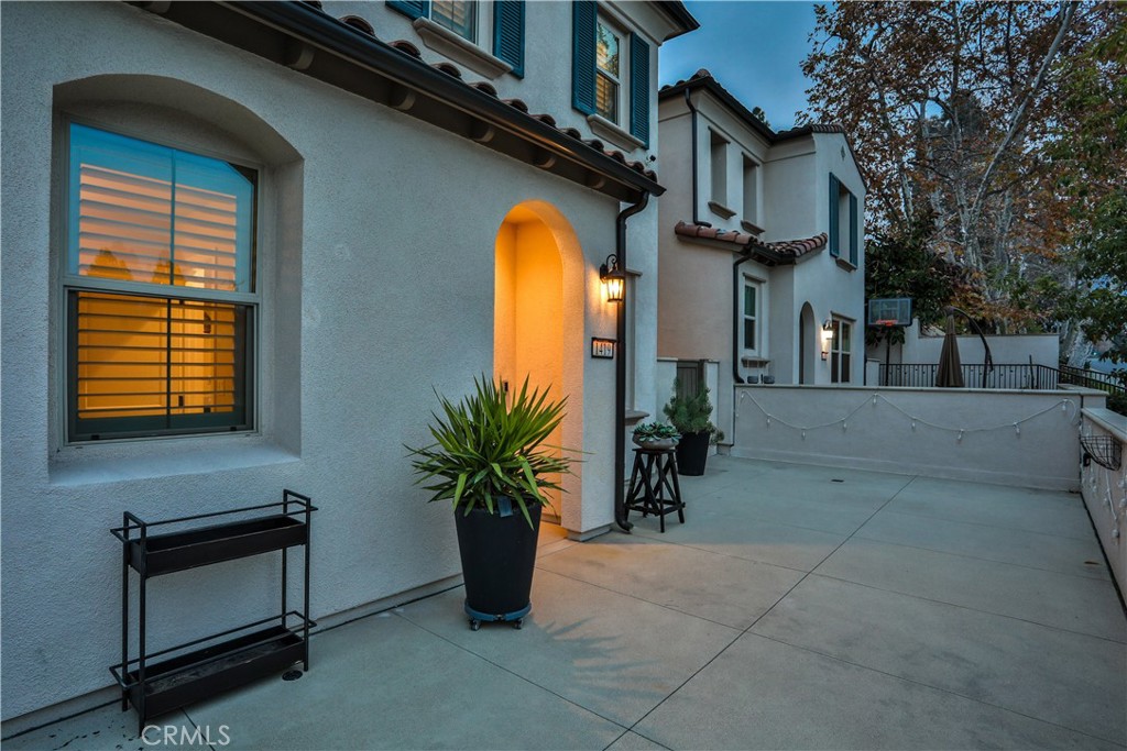 1419 N Indian Hill Boulevard