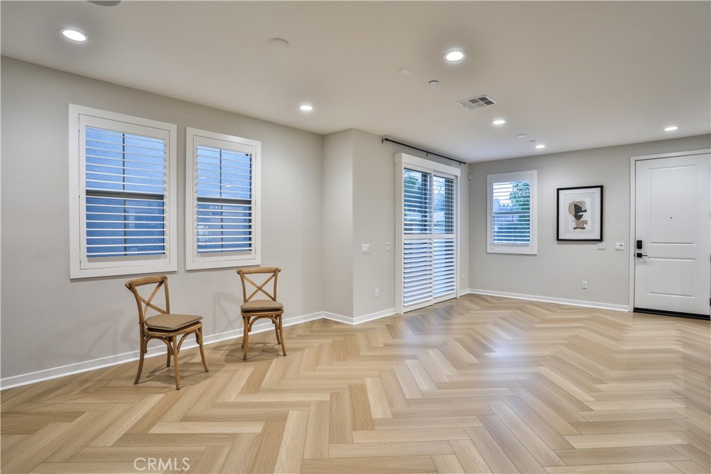 1419 N Indian Hill Boulevard