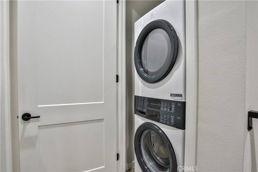 1419 N Indian Hill Boulevard