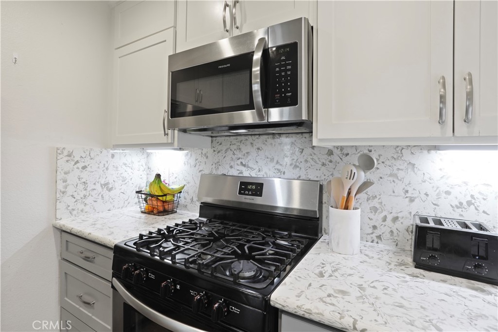 1619 Carmel Circle W