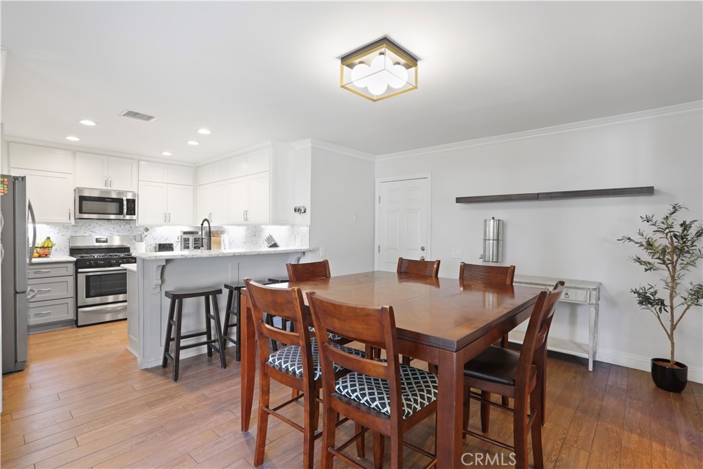 1619 Carmel Circle W