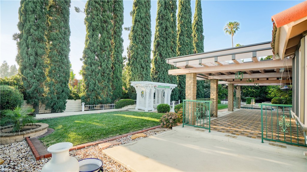 2117 Capuchin Way