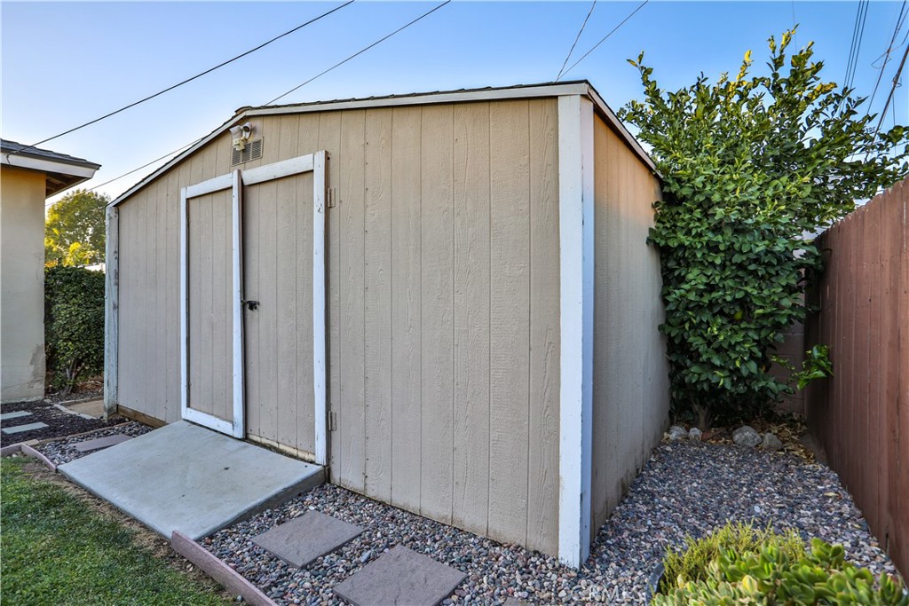 8247 Jadeite Avenue