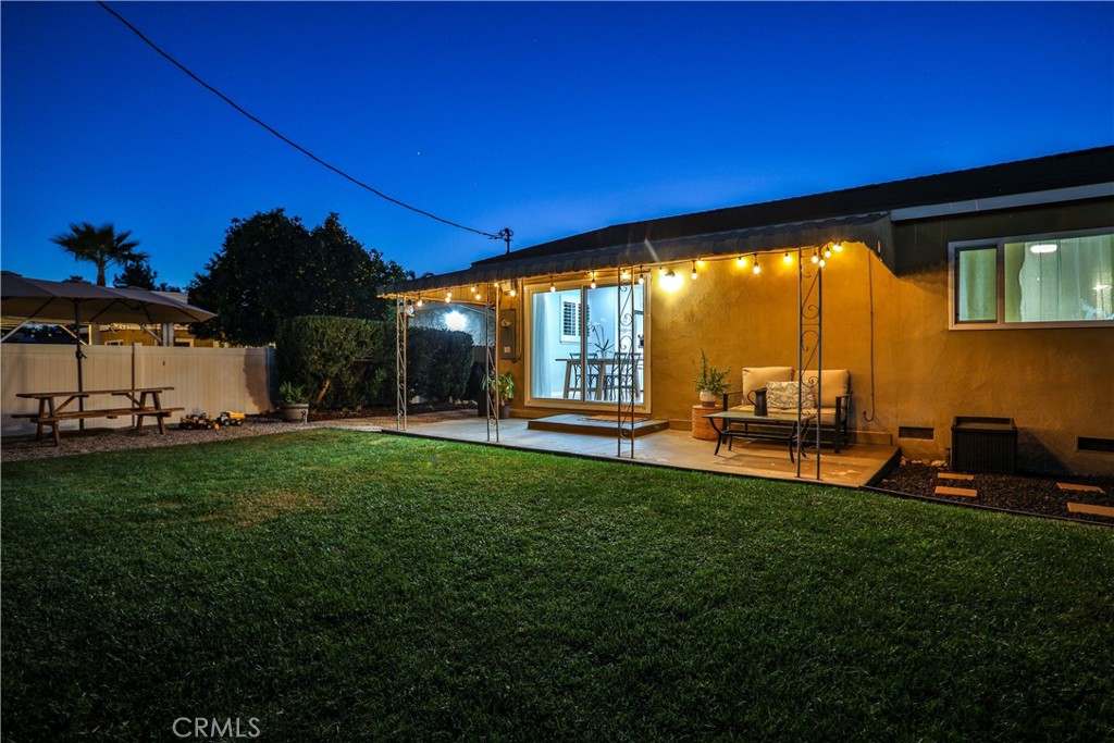 8247 Jadeite Avenue