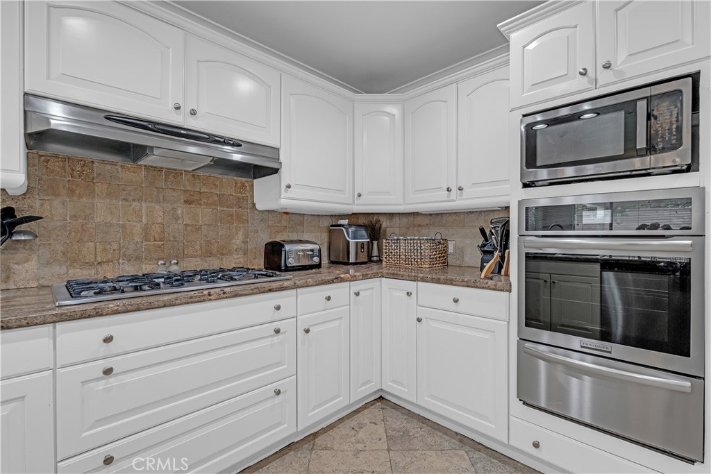 2120 Capuchin Way