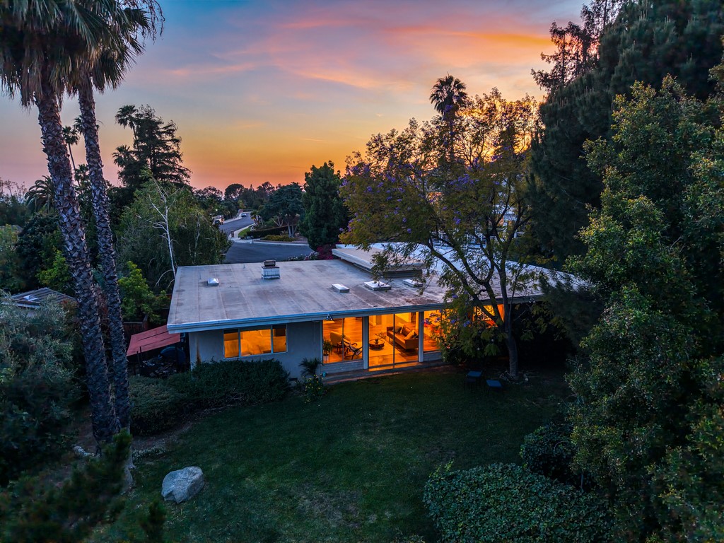 701 Kilbourne