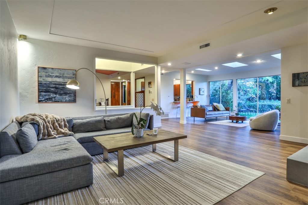 701 Kilbourne