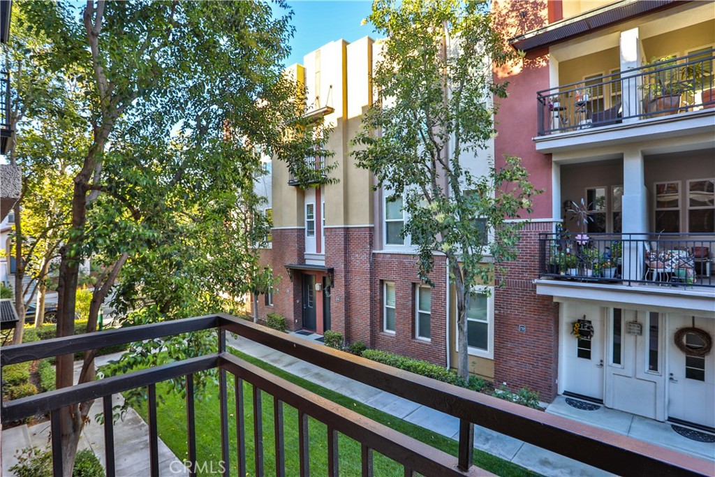 744 W 1st Street