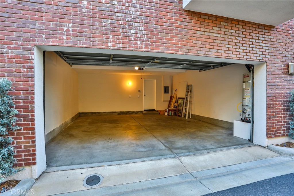 744 W 1st Street