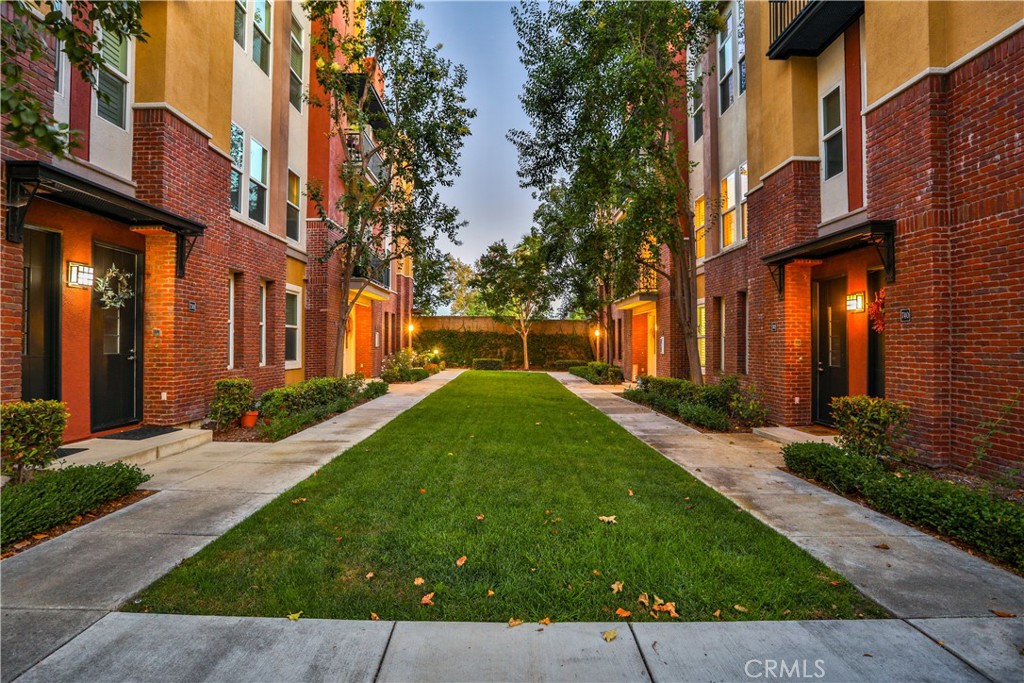 744 W 1st Street