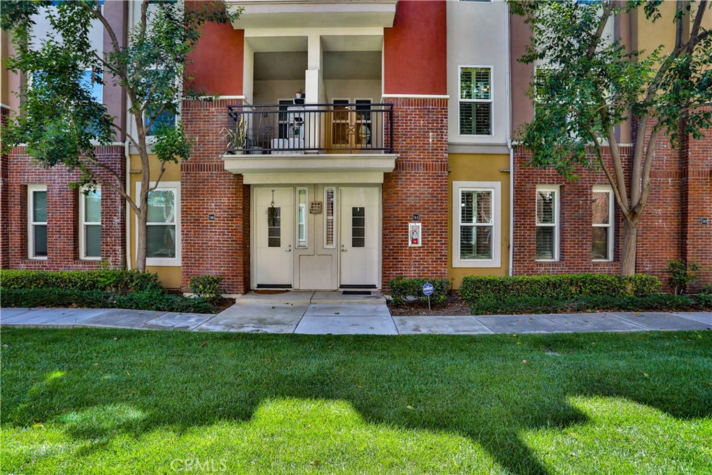 744 W 1st Street