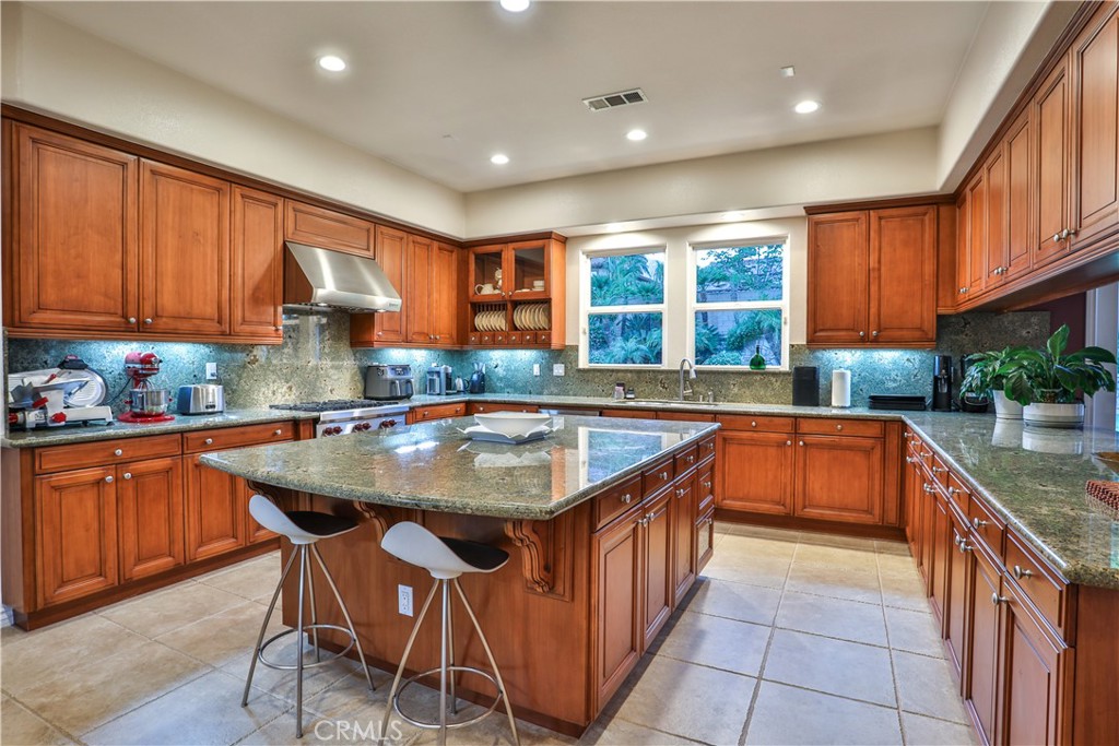 13052 Via Tesoro Drive
